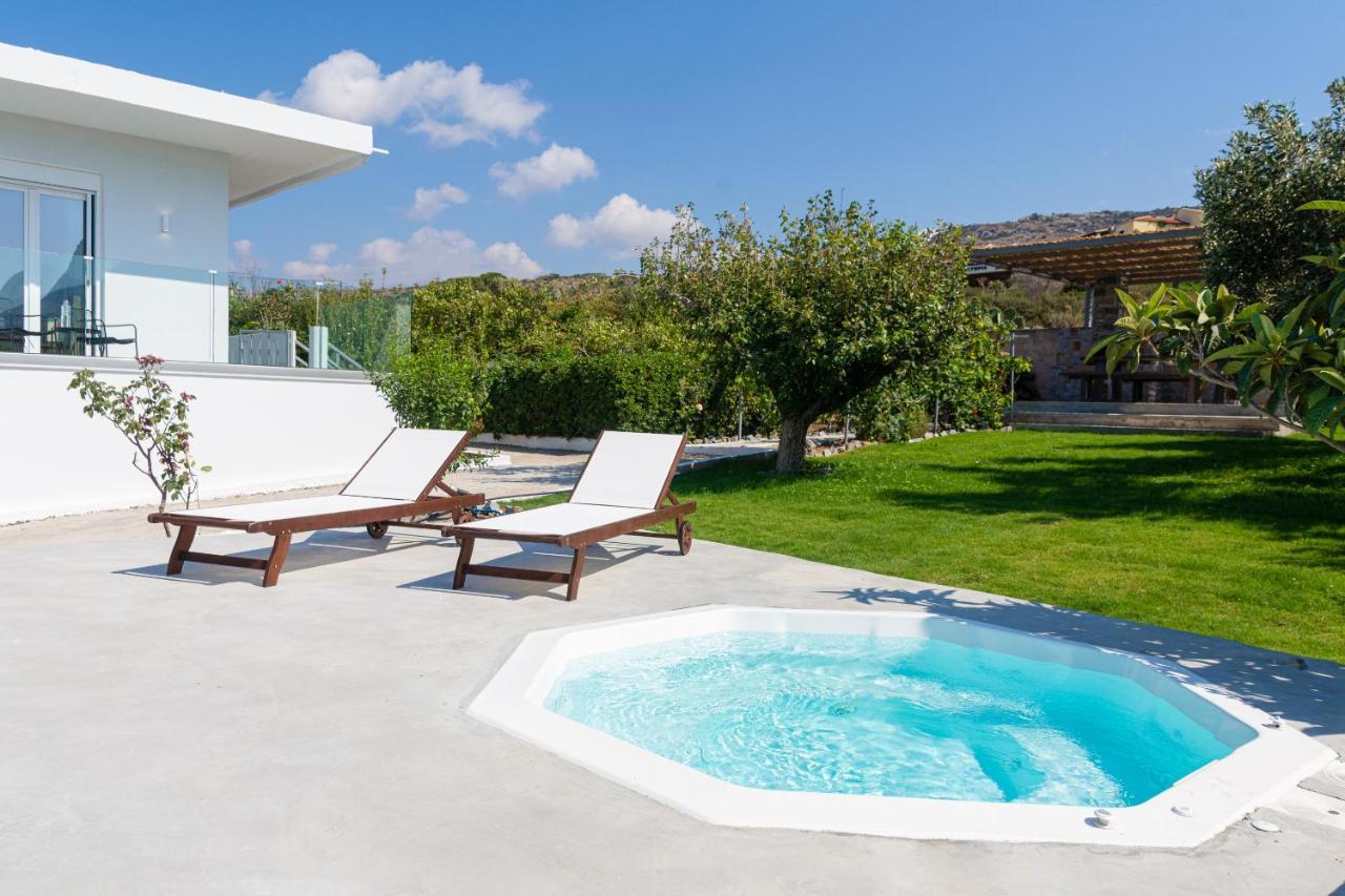 Queen'S Gem Luxury Villa - Heated Jacuzzi & Pool Hersonissos  Dış mekan fotoğraf