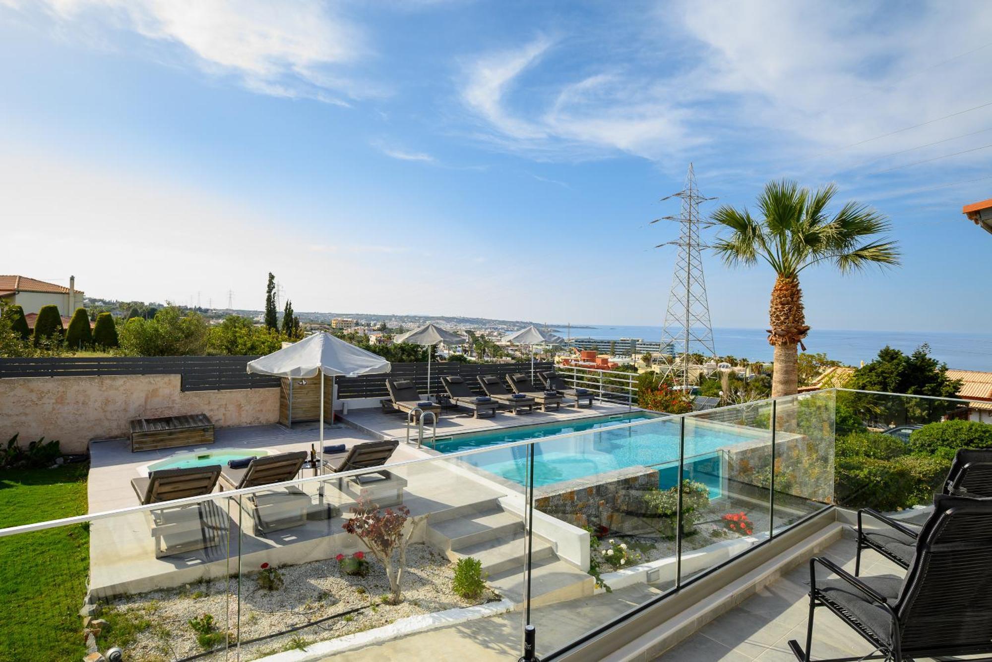 Queen'S Gem Luxury Villa - Heated Jacuzzi & Pool Hersonissos  Dış mekan fotoğraf