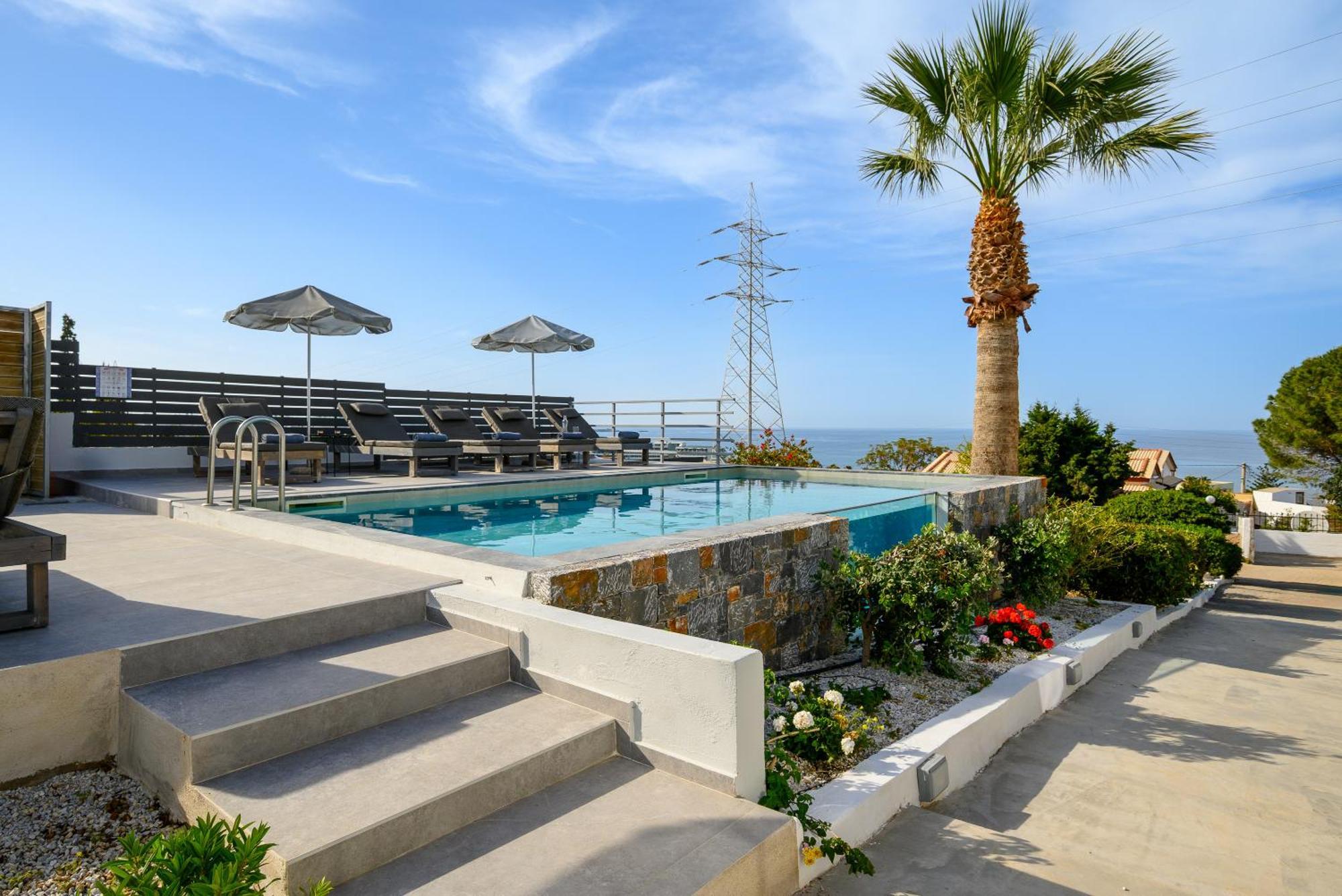 Queen'S Gem Luxury Villa - Heated Jacuzzi & Pool Hersonissos  Dış mekan fotoğraf