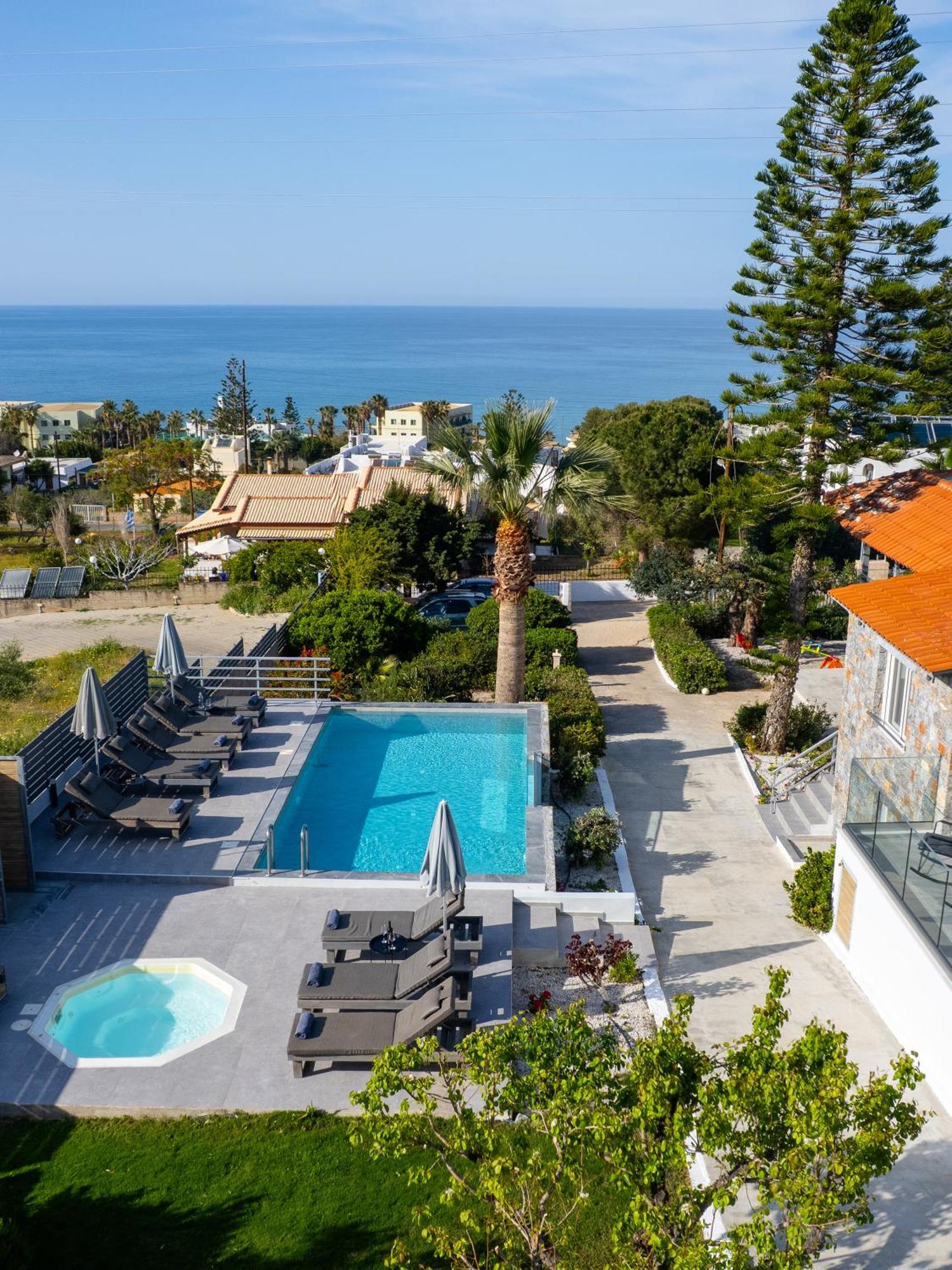 Queen'S Gem Luxury Villa - Heated Jacuzzi & Pool Hersonissos  Dış mekan fotoğraf