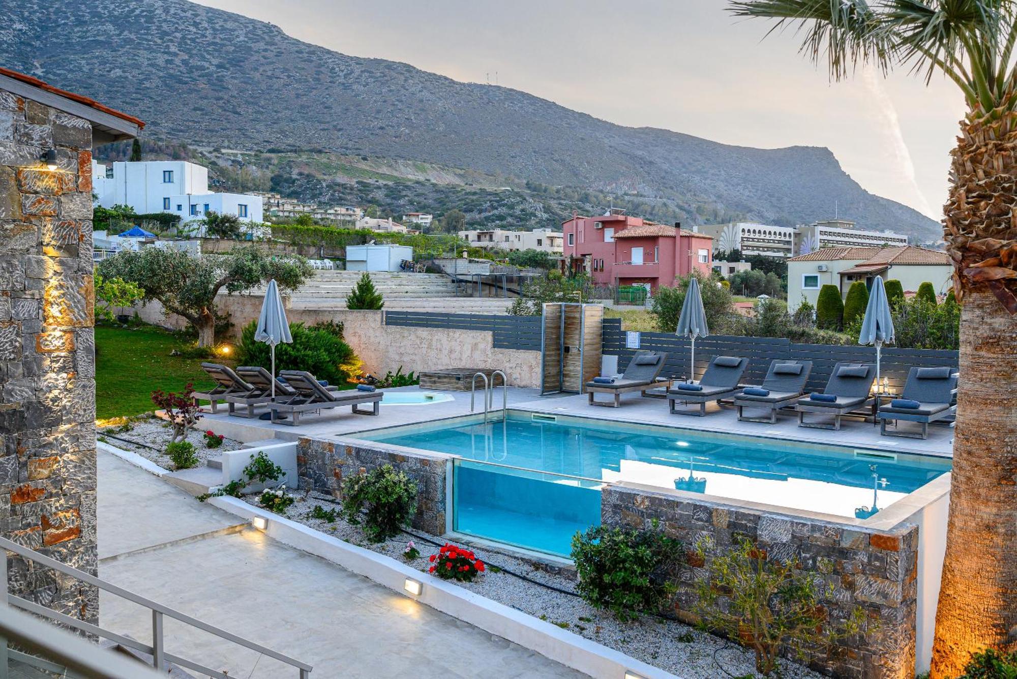 Queen'S Gem Luxury Villa - Heated Jacuzzi & Pool Hersonissos  Dış mekan fotoğraf